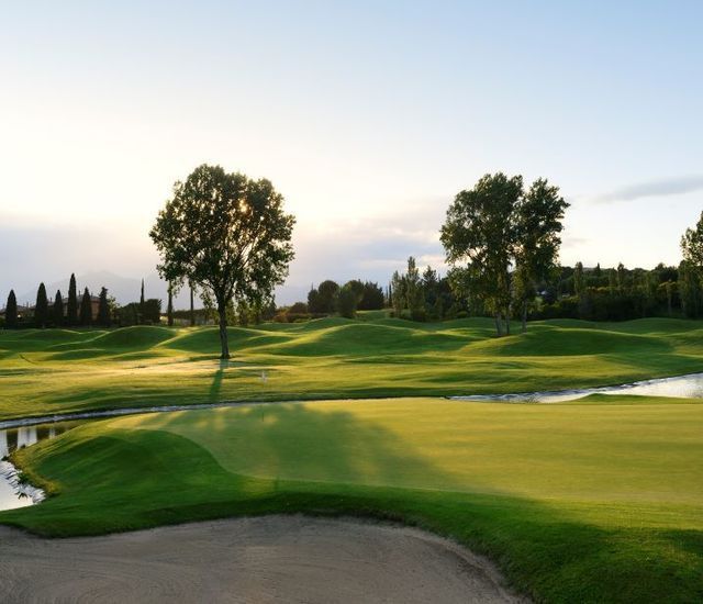 Le 5e trou du club de golf de Torremirona